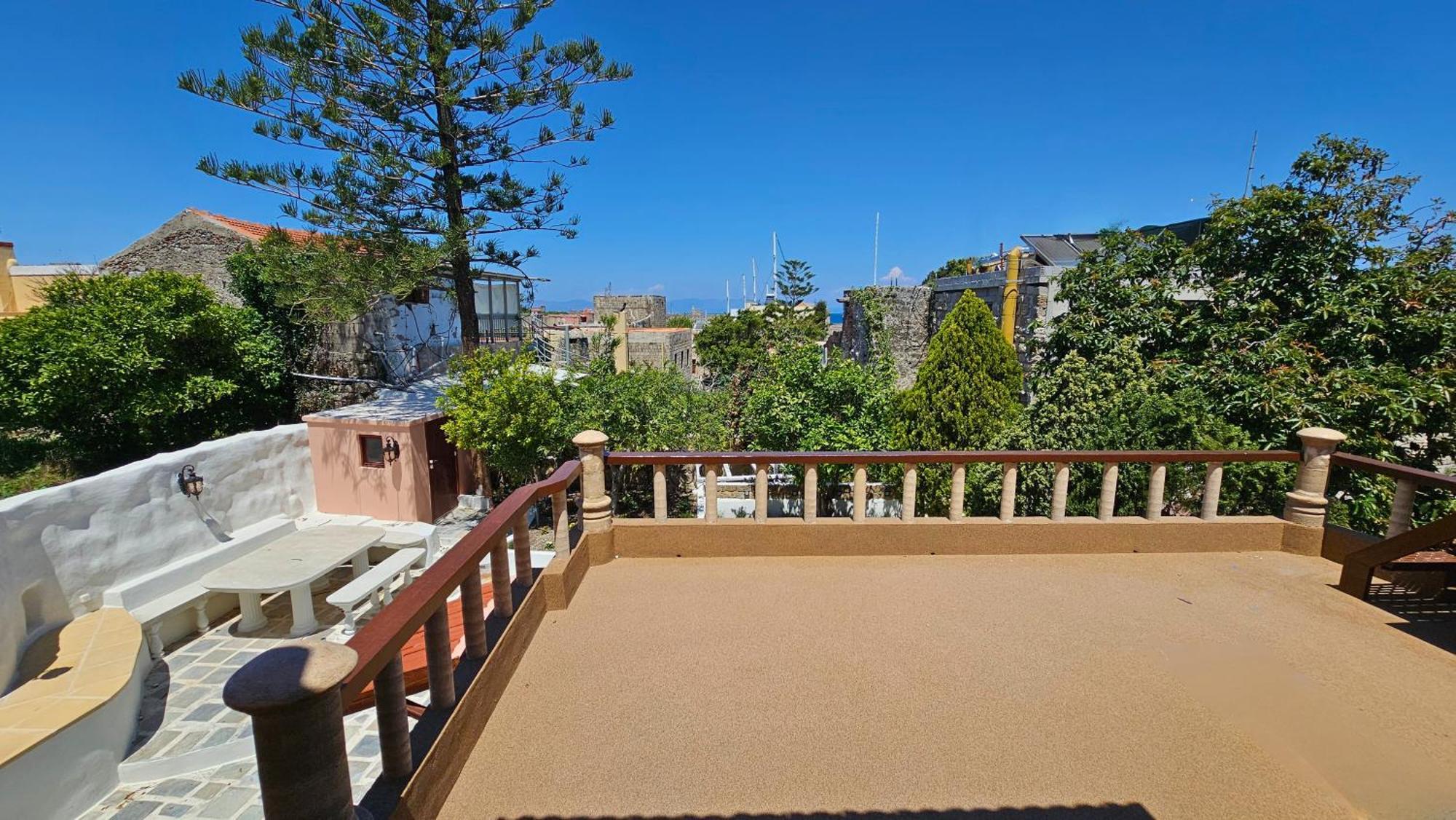 Villa Old Town Pearl